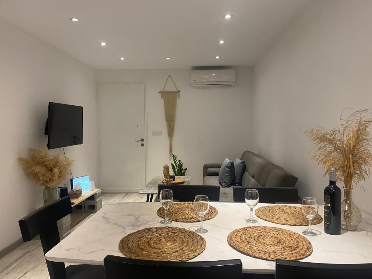 Luxury Lavender Lägenhet Larnaca Exteriör bild
