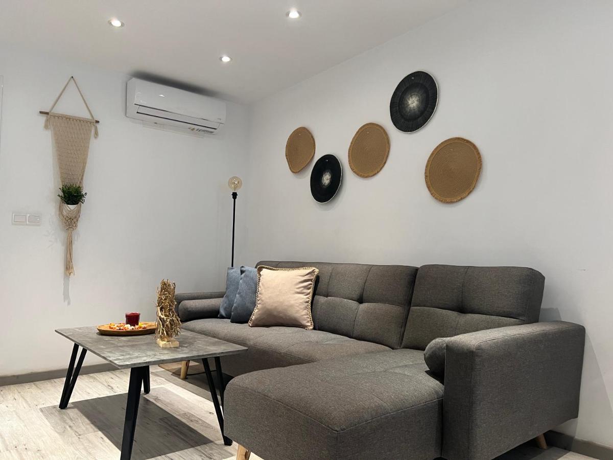Luxury Lavender Lägenhet Larnaca Exteriör bild