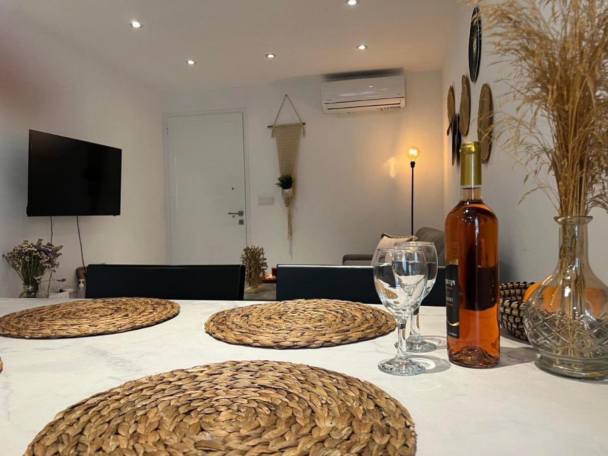 Luxury Lavender Lägenhet Larnaca Exteriör bild