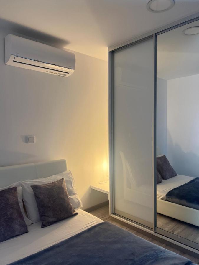 Luxury Lavender Lägenhet Larnaca Exteriör bild